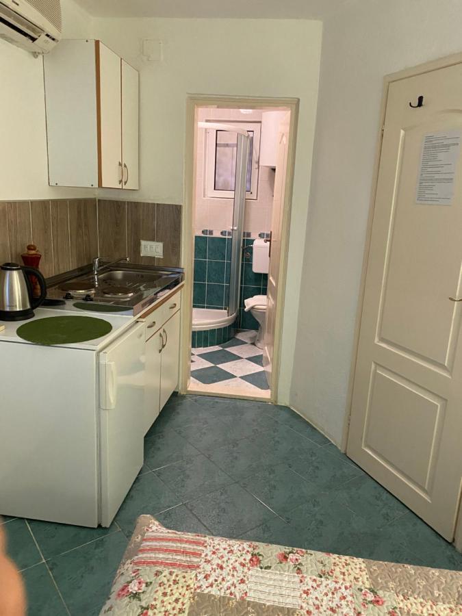 Becovic Apartments Boutique Hotel コトル エクステリア 写真
