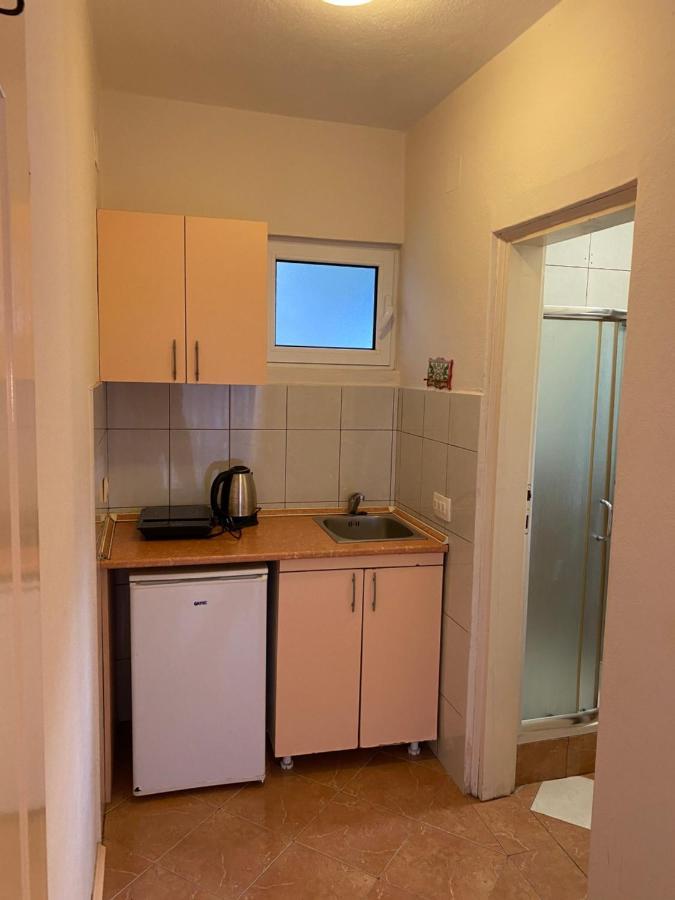 Becovic Apartments Boutique Hotel コトル エクステリア 写真